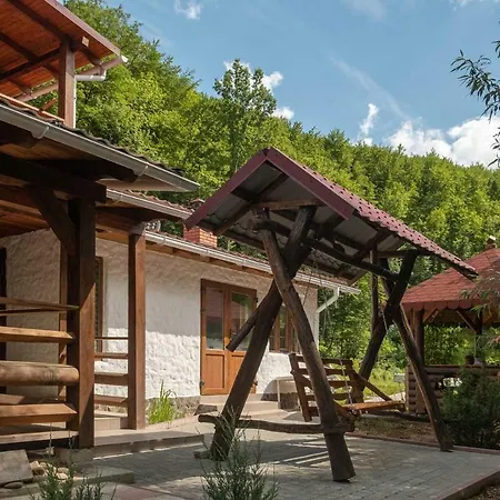 Inn Yankovsky Dvir